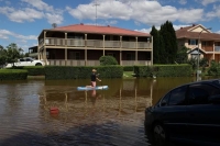 أول حالة وفاة في سيدني جراء الفيضانات