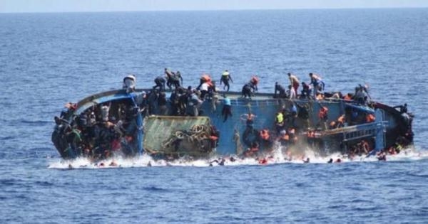 غرق امرأتين و3 أطفال قبالة سواحل ليبيا