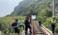 ارتفاع حصيلة قتلى حادث قطار تايوان إلى 48