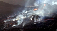 فيديو..بدء إجلاء متنزهين من محيط بركان آيسلندي 