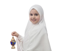 روح «رمضان» تزرع السعادة في قلوب الأطفال