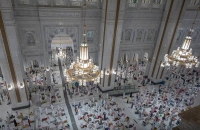 توزيع أكثر من 25 ألف وجبة إفطار بالمسجد الحرام