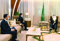 أمير الشرقية يبحث العلاقات الطيبة مع سفير باكستان لدى المملكة