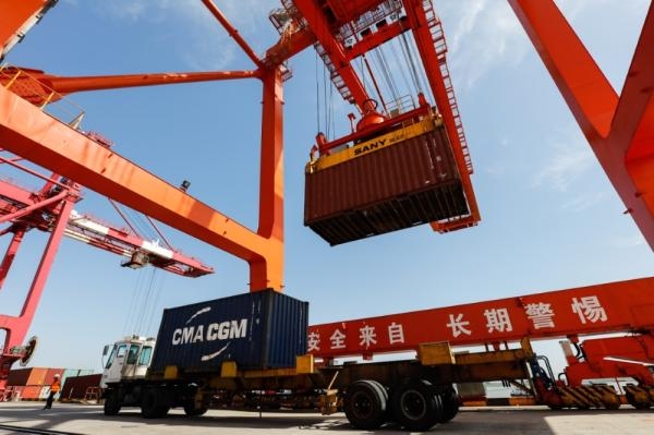 واردات الصين من السلع تقود الطفرة في قطاع الشحن الجاف السائب
