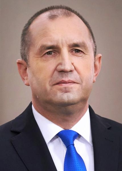 رئيس بلغاريا يعتزم حل البرلمان وتعيين حكومة مؤقتة