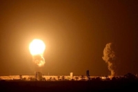 طيران الاحتلال يقصف موقعين وسط غزة