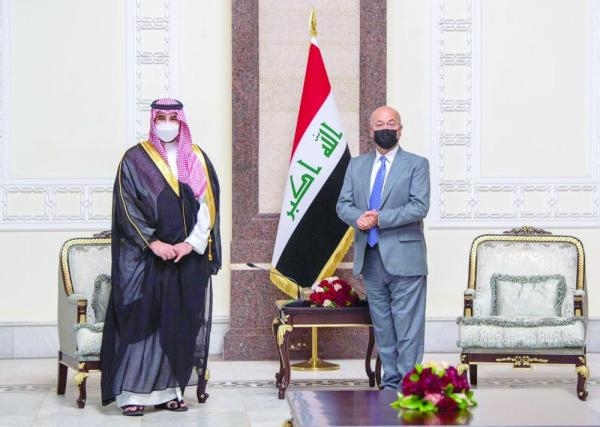 نائب وزير الدفاع
يلتقي صالح والكاظمي والحلبوسي في بغداد