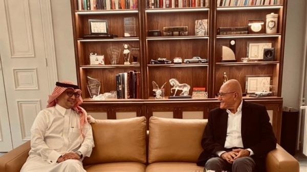 «بخاري» يبحث المستجدات مع رئيس وزراء لبنان السابق