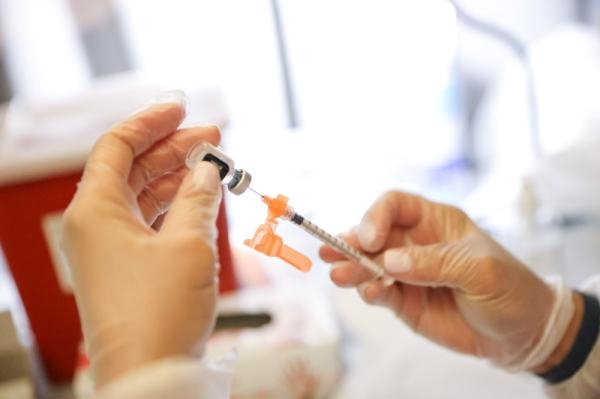هيئة أمريكية: تحديد التطعيم محليًا وليس اتحاديًا