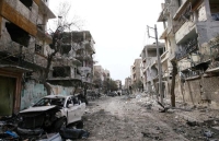 القوى الكبرى تستبعد الانخراط بإعادة إعمار سوريا مع وجود الأسد
