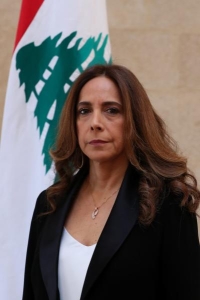 تكليف وزيرة الدفاع اللبنانية بمهام وزير الخارجية المستقيل