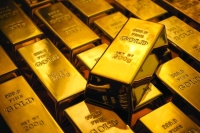 الذهب يستقر دون 1900 دولار