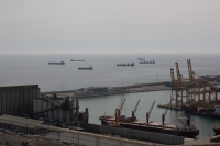 قطر سفينة معطلة بقناة السويس ولا تأثير على الملاحة