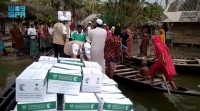 مركز الملك سلمان يوزع 107 أطنان مساعدات لمتضرري الفيضانات في بنجلاديش