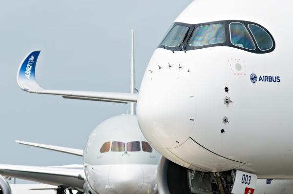 «بوينج» و«إيرباص» تواجهان منافسة جديدة من طائراتهما المستعملة
