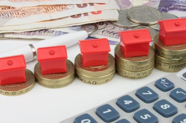 أسعار المنازل تستمر في الارتفاع بالمملكة المتحدة.. لكن الوتيرة تتباطأ
