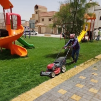 تجهيز الحدائق العامة وصيانة ألعاب الأطفال بحفر الباطن