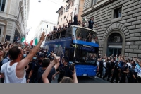 استقبال رئاسي وجماهيري للمنتخب الإيطالي