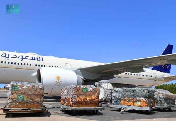 طائرة الإغاثة الثالثة ضمن الجسر الجوي السعودي تصل إلى تونس