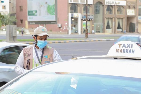 «النقل» تفحص 7270 سيارة أجرة عامة في الحج