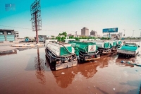 "إعمار اليمن" يكثف جهوده لإزاحة تجمعات مياه الأمطار في عدن