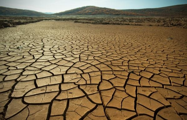 الجفاف الشديد قد يهدد إمدادات الكهرباء في الغرب لعدة سنوات مقبلة
