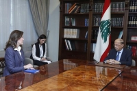 «سيدة الجبل» يطالب برحيل السلطة اللبنانية لرفع الغطاء عن «حزب الله»
