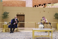 نائب وزير الخارجية يستقبل وزيري الدولة الإماراتي والخارجية العراقي
