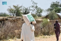 مركز الملك سلمان يدشن قافلة مساعدات للمتضررين شمال دارفور