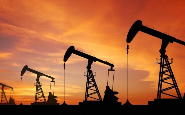 النفط يرتفع لأعلى مستوياته مع تعافي الطلب من كورونا