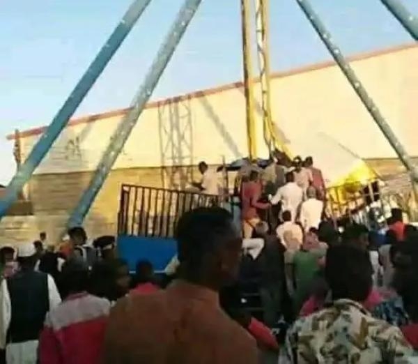 لعبة ملاهي تقتل طفل وتصيب 8 في السودان