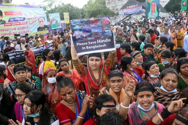 آلاف النشطاء في بنجلاديش يحتجون ضد العنف الطائفي