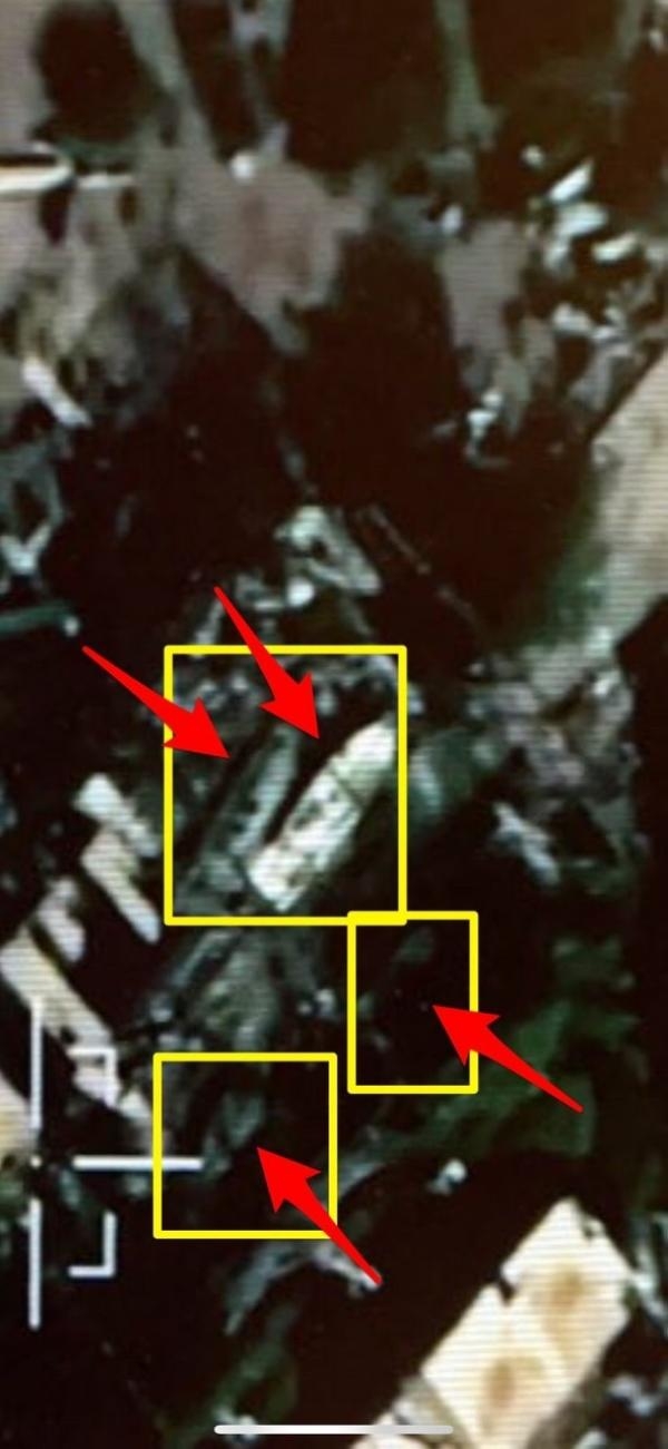 «التحالف» ينشر صورا للزوارق التي تم تدميرها بمعسكر شمال الحديدة