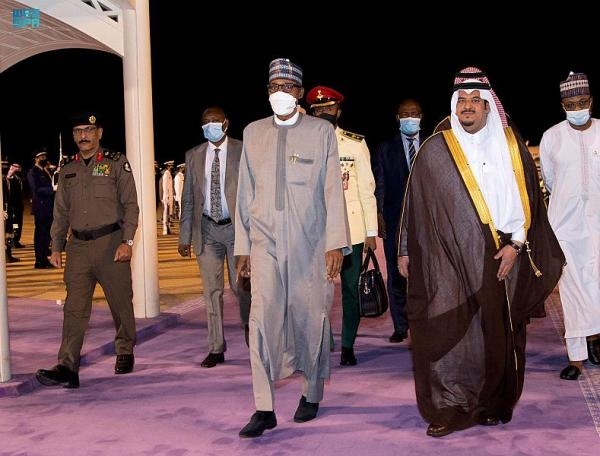 رئيس نيجيريا يصل الرياض للمشاركة في مبادرة مستقبل الاستثمار