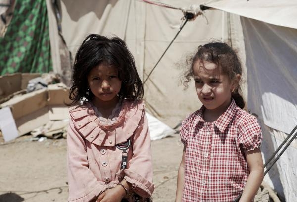 الحكومة اليمنية تطالب المجتمع الدولي بالتدخل لوقف قصف الحوثي للمدنيين