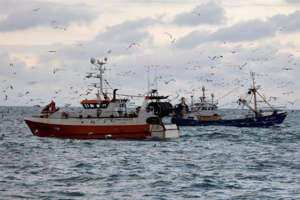 بريطانيا ترحب بإعلان فرنسا عقوبات في نزاع صيد الأسماك