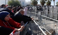الأمن التونسي يتصدى لمحاولة «النهضة» باقتحام البرلمان