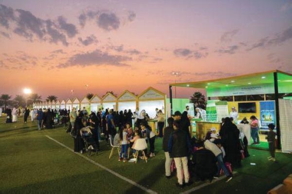 35 ركنا تجذب 5000 زائر في مهرجان «المنتجات الموسمية والصناعات التحويلية»