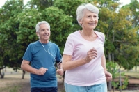 الأعمال المنزلية تحسن الصحة البدنية في «الشيخوخة»
