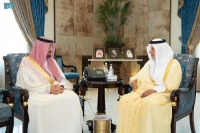 أمير مكة يناقش الموضوعات المشتركة مع سفير البحرين
