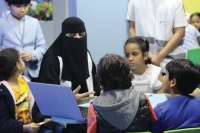 150 طفلا في مبادرة «حجرة ورقة مقص» بكورنيش الخبر