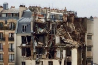 انفجار مبنى فى فرنسا والبحث عن مفقودين