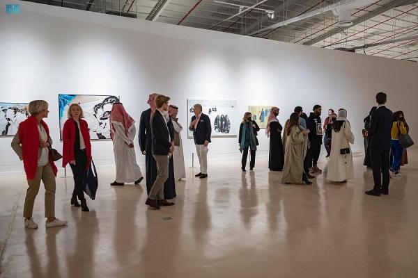 بالصور.. افتتاح بينالي «الدرعية» للفن المعاصر بمشاركة فنانين عالميين