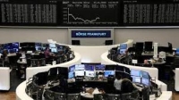 الأسهم الأوروبية ترتفع قبيل صدور نتائج «المركزي الأوروبي»