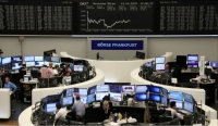 تراجع الأسهم الأوروبية مع مخاوف زيادة إصابات كوروبا