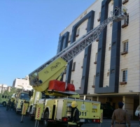 «مدني جدة» ينقذ طفلين جراء حريق في شقة سكنية