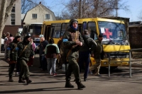 روسيا تقصف كييف.. وأوكرانيا تتصدى لهجوم على مدينة ماريوبول