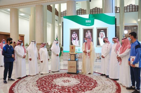  أمير الباحة يستقبل رئيس وأعضاء مجلس إدارة نادي قلوة الرياضي