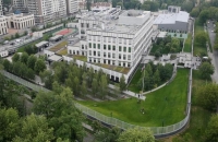 أمريكا تسرع خطط إعادة فتح سفارتها في كييف