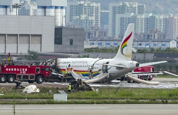 إصابة 25 شخص إثر انحراف طائرة ركاب عن المدرج في الصين